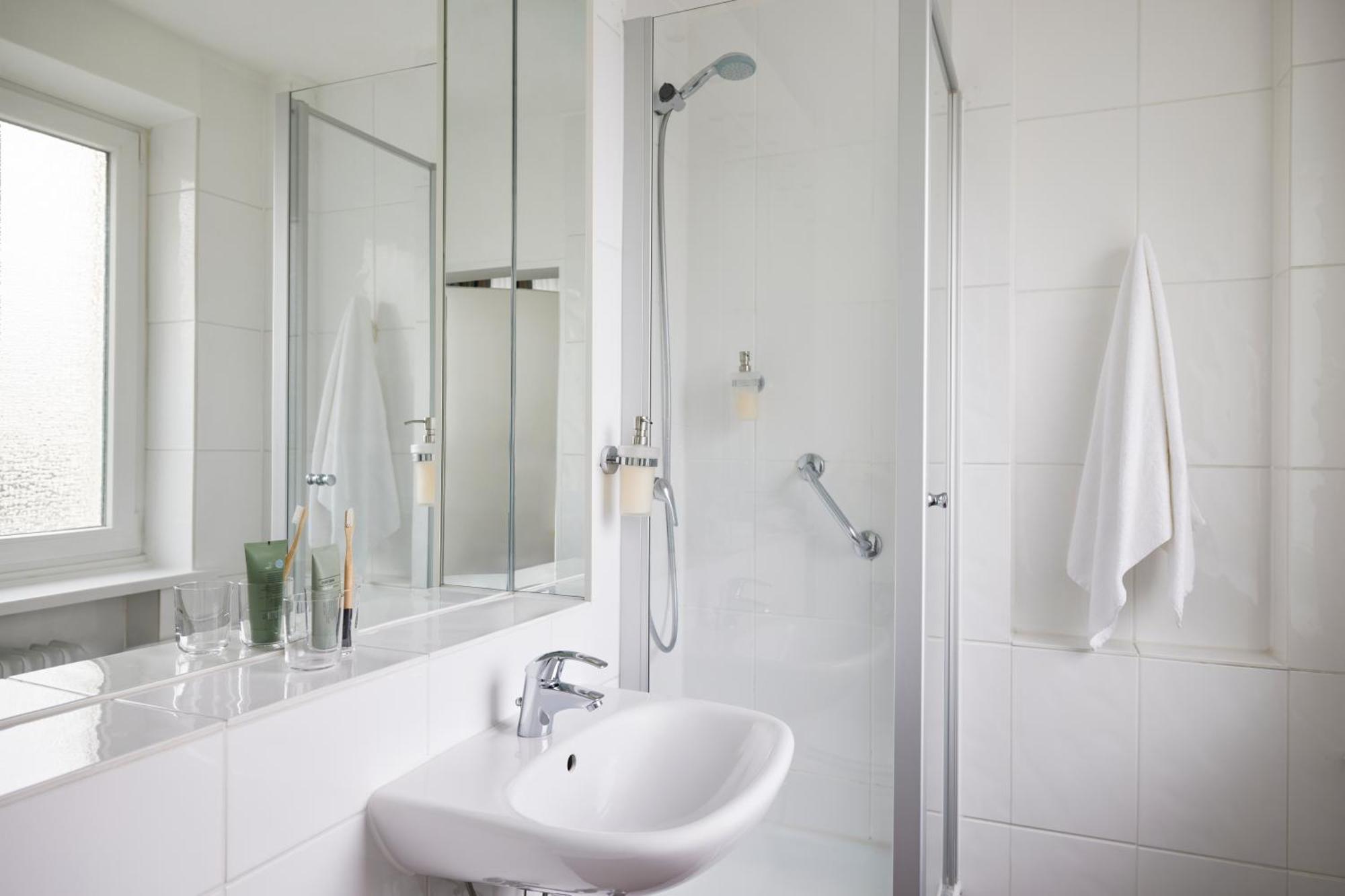Best Western Raphael Hotel Altona Hamburg Exterior photo